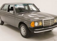 1983 Mercedes-Benz 300D Sedan