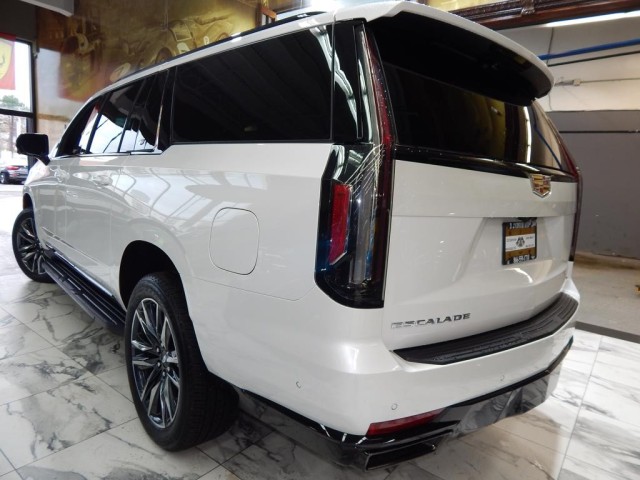 2021 Cadillac Escalade ESV Sport 4WD