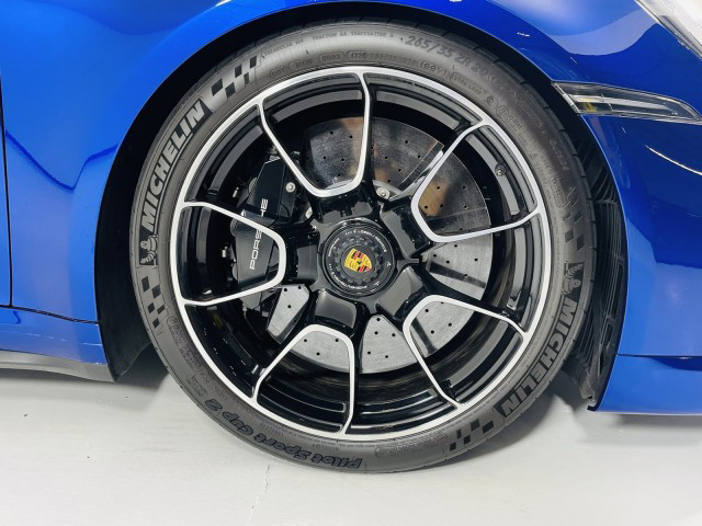 2021 Porsche 911 AWD Turbo S 2dr Coupe