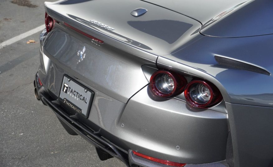 2021 Ferrari 812 GTS
