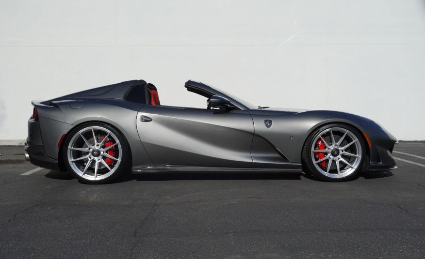 2021 Ferrari 812 GTS