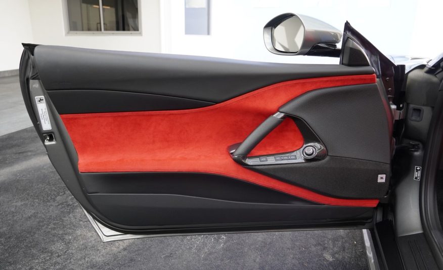 2021 Ferrari 812 GTS