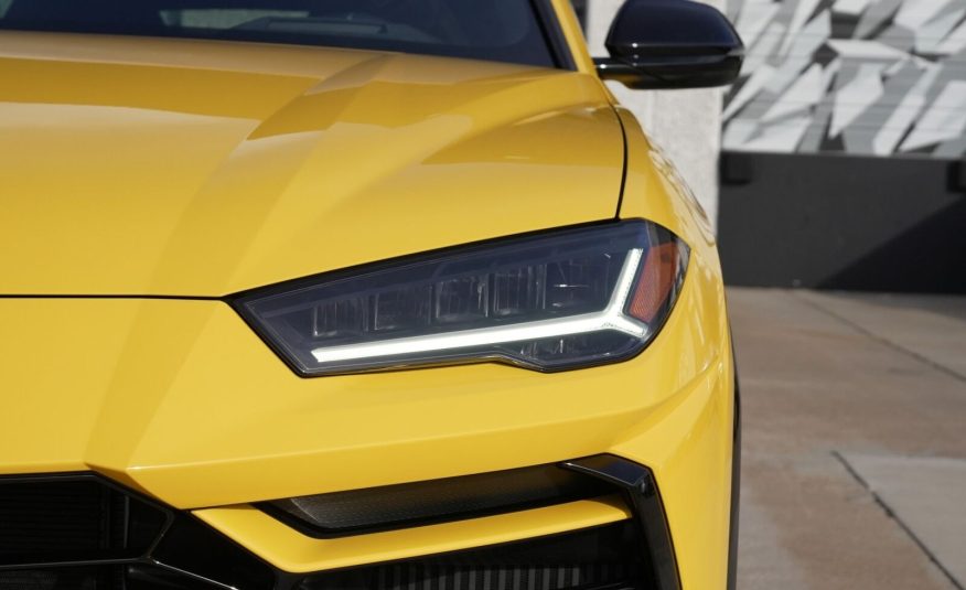 2022 Lamborghini Urus