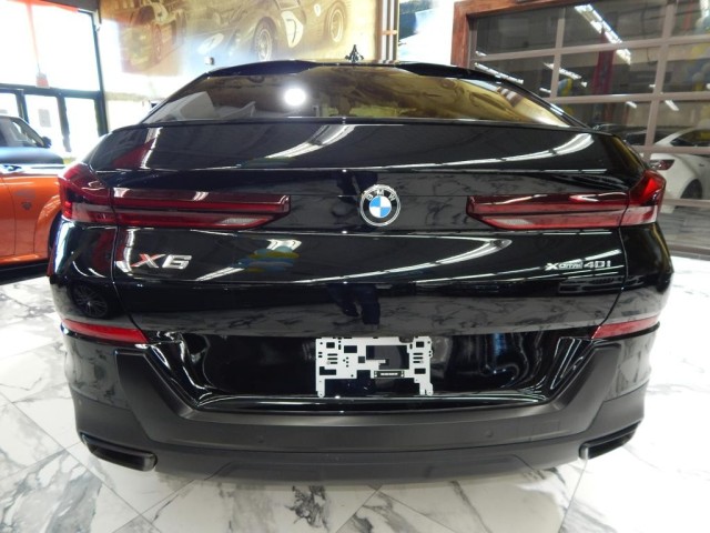 2021 BMW X6 xDrive40i AWD