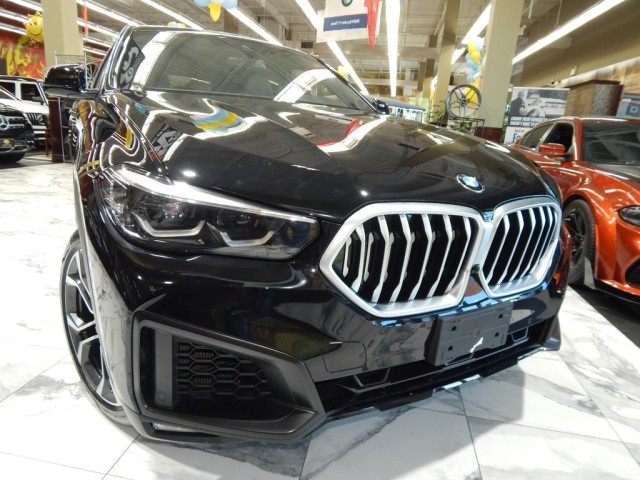 2021 BMW X6 xDrive40i AWD