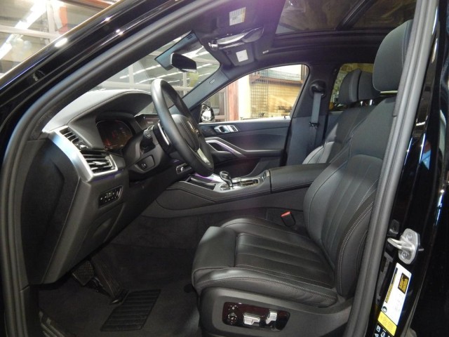 2021 BMW X6 xDrive40i AWD