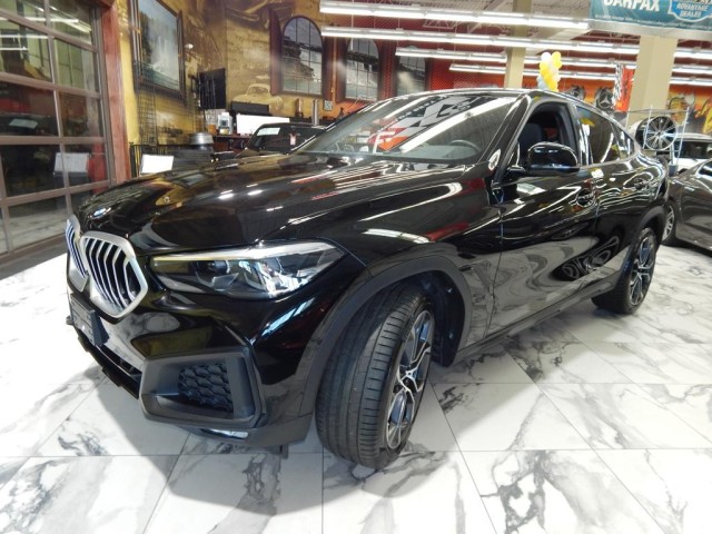 2021 BMW X6 xDrive40i AWD