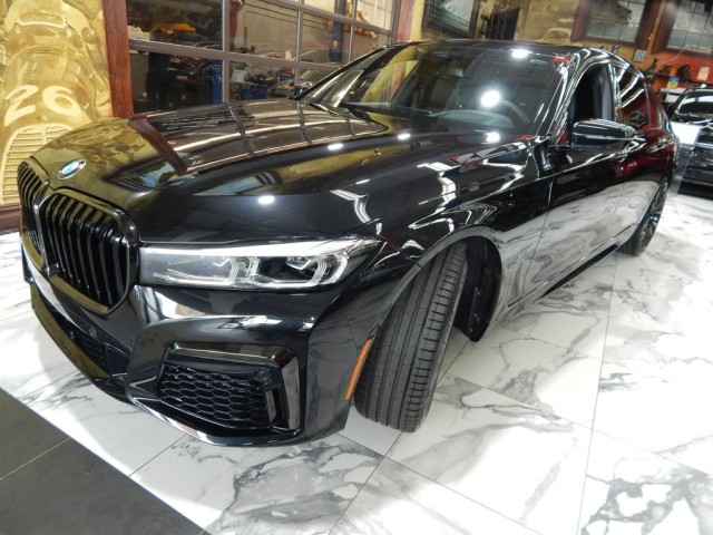 2022 BMW 7 Series 750i xDrive AWD