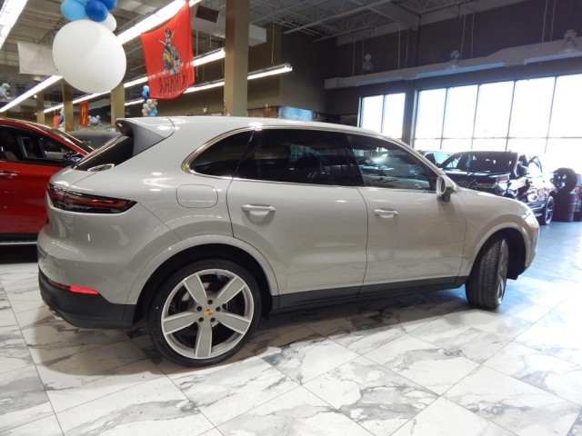 2022 Porsche Cayenne AWD