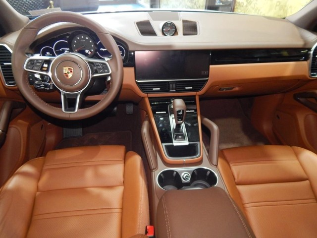 2022 Porsche Cayenne AWD