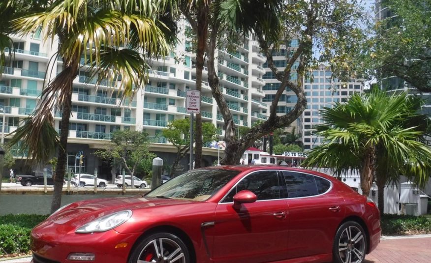2011 Porsche Panamera 4dr Hatchback