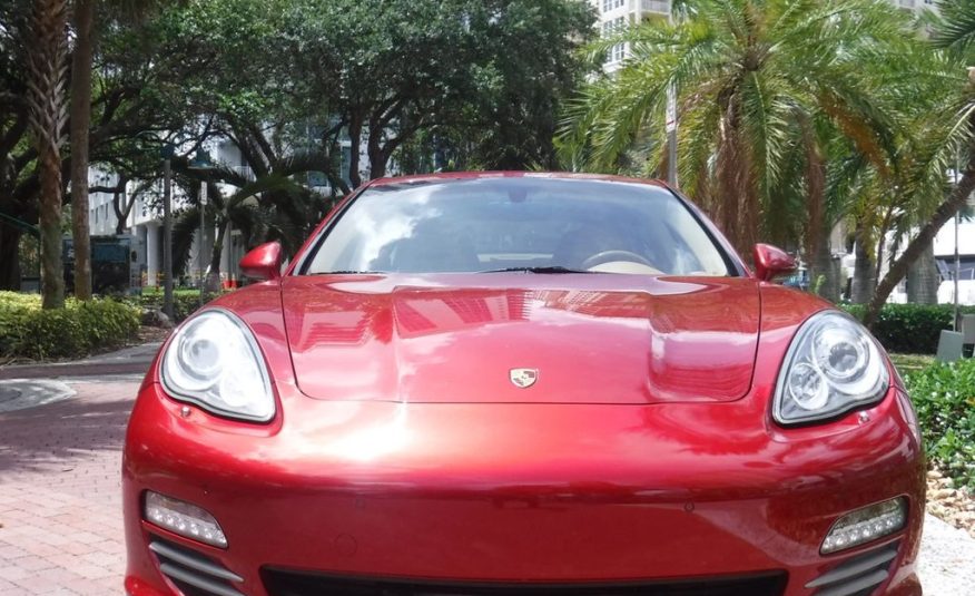 2011 Porsche Panamera 4dr Hatchback