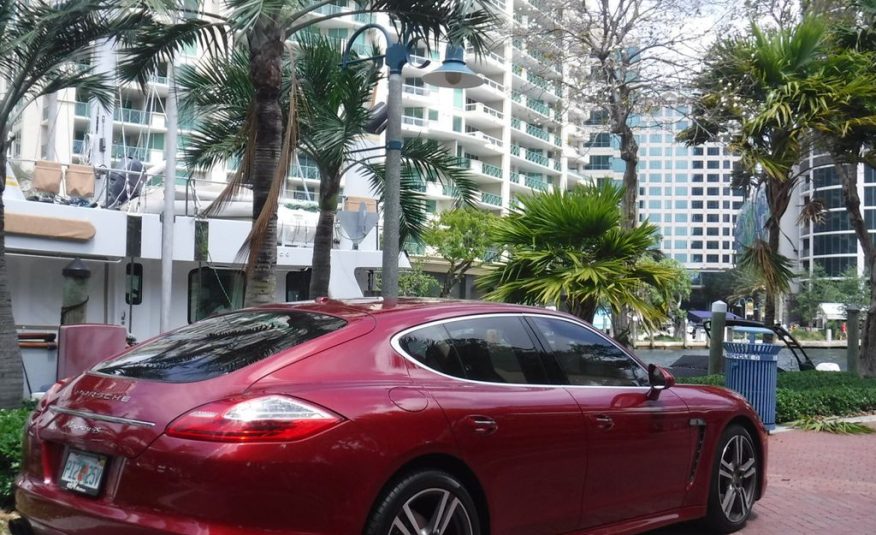 2011 Porsche Panamera 4dr Hatchback