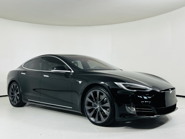 2021 Tesla Model S Long Range / Self Driving