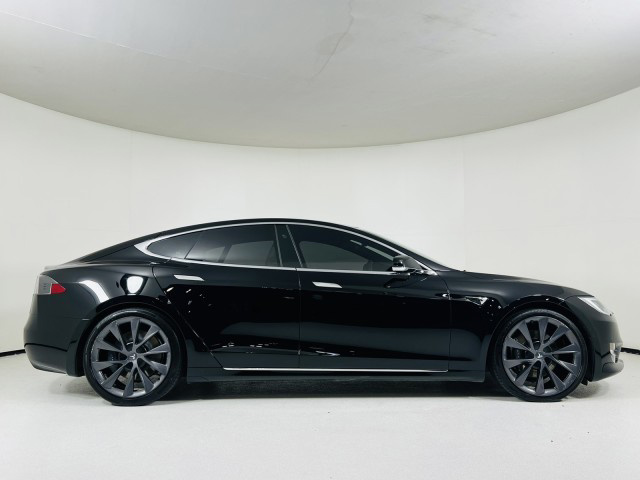 2021 Tesla Model S Long Range / Self Driving