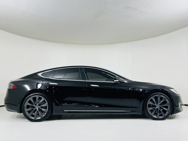 2021 Tesla Model S Long Range / Self Driving