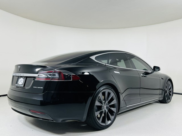 2021 Tesla Model S Long Range / Self Driving