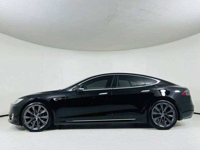 2021 Tesla Model S Long Range / Self Driving