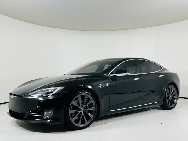 2021 Tesla Model S Long Range / Self Driving