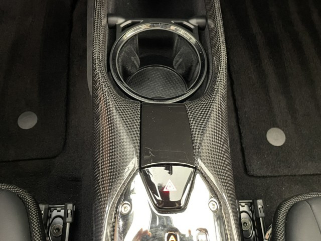 2022 Ferrari SF90 Stradale Highly optioned / Tons of Carbon Fibre