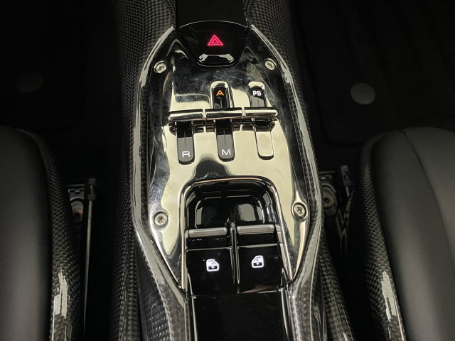 2022 Ferrari SF90 Stradale Highly optioned / Tons of Carbon Fibre