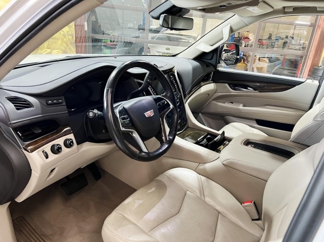 2020 Cadillac Escalade ESV Premium Luxury 4WD