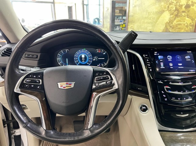 2020 Cadillac Escalade ESV Premium Luxury 4WD