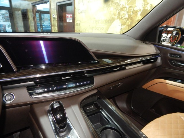 2021 Cadillac Escalade ESV Sport 4WD
