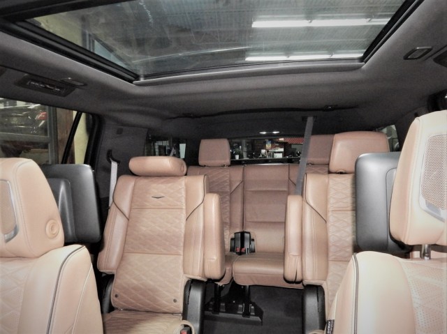 2021 Cadillac Escalade ESV Sport 4WD
