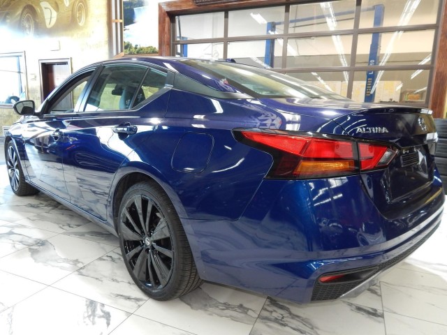 2021 Nissan Altima 2.5 SR