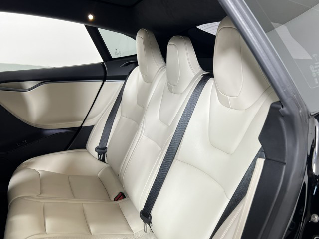 2021 Tesla Model S Long Range / Self Driving