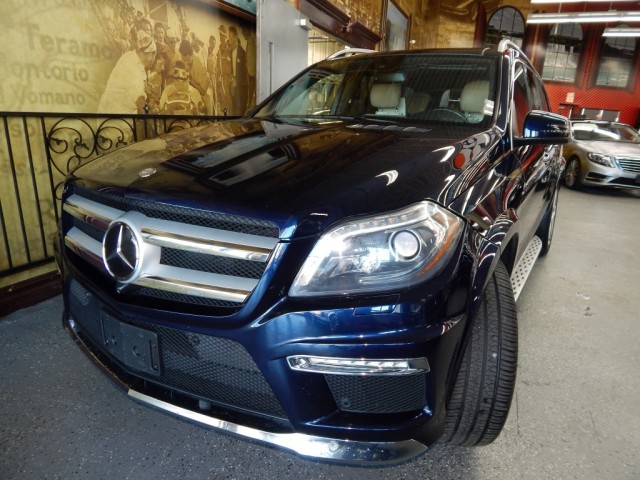 2015 Mercedes-Benz GL-Class GL 550 4MATIC