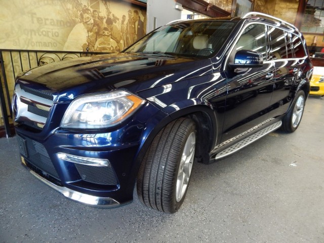 2015 Mercedes-Benz GL-Class GL 550 4MATIC