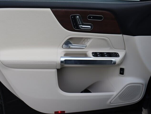 2023 Mercedes-Benz GLB GLB 250
