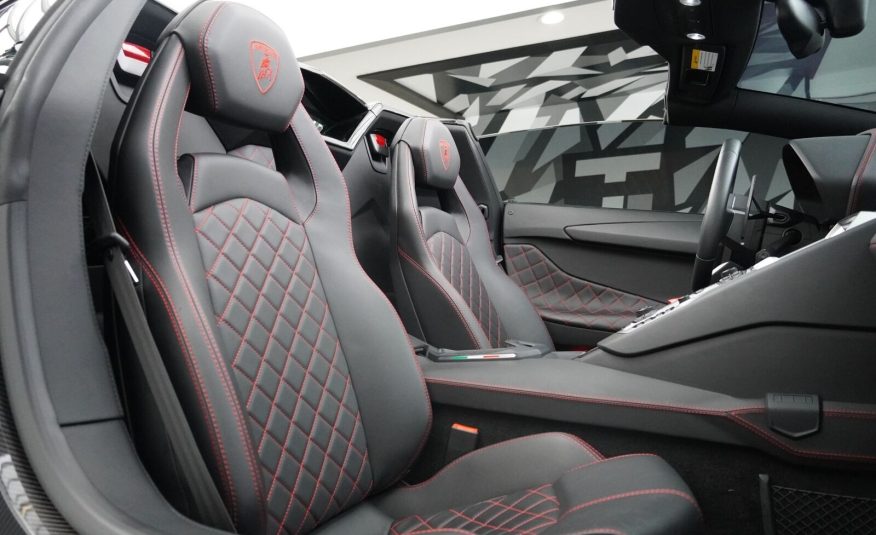 2019 Lamborghini Aventador LP 740-4 S