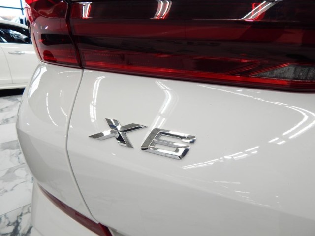 2021 BMW X6 xDrive40i AWD