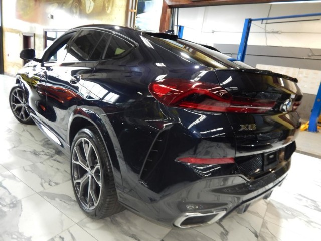 2021 BMW X6 xDrive40i AWD