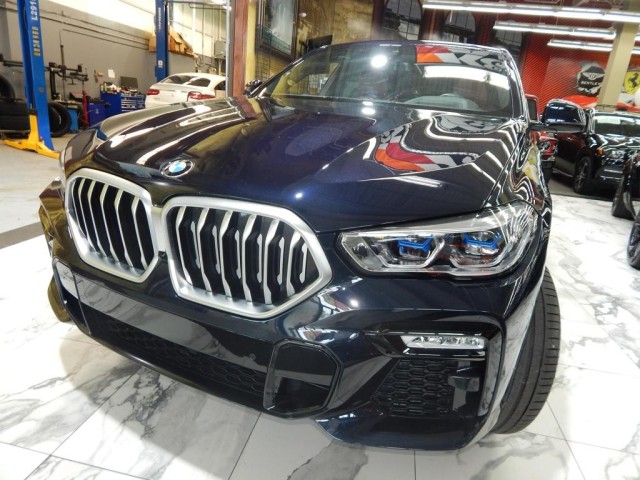 2021 BMW X6 xDrive40i AWD