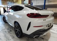 2022 BMW X6 xDrive40i AWD