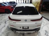 2022 BMW X6 xDrive40i AWD