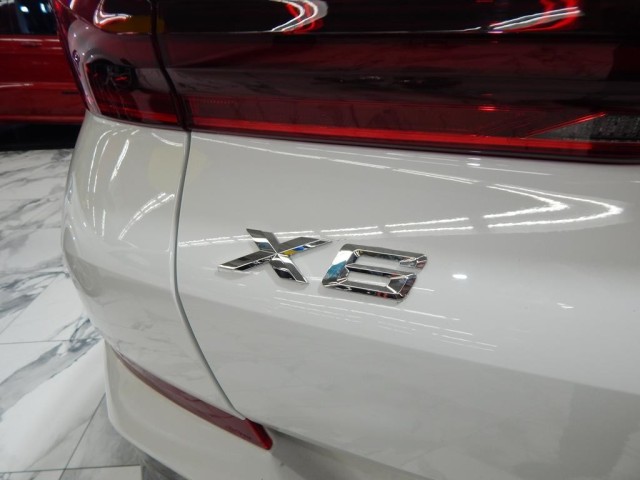 2022 BMW X6 xDrive40i AWD