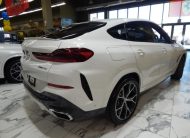 2022 BMW X6 xDrive40i AWD