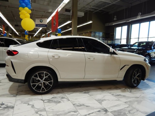 2022 BMW X6 xDrive40i AWD