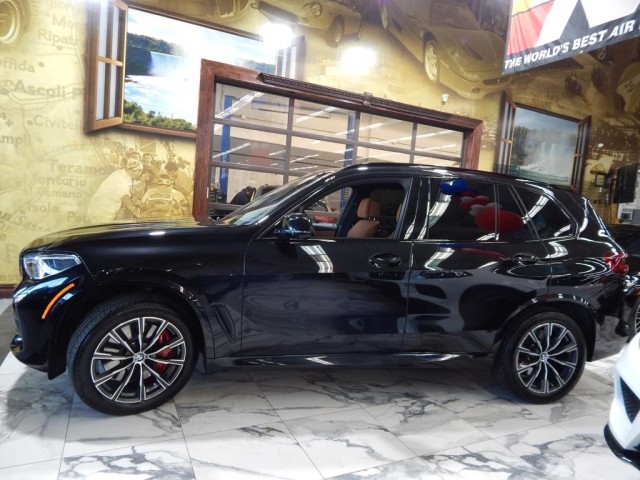 2021 BMW X5 M50i AWD