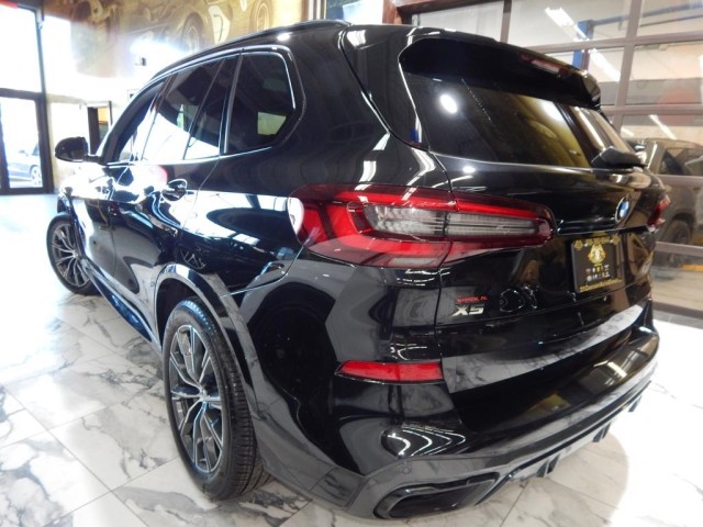 2021 BMW X5 M50i AWD
