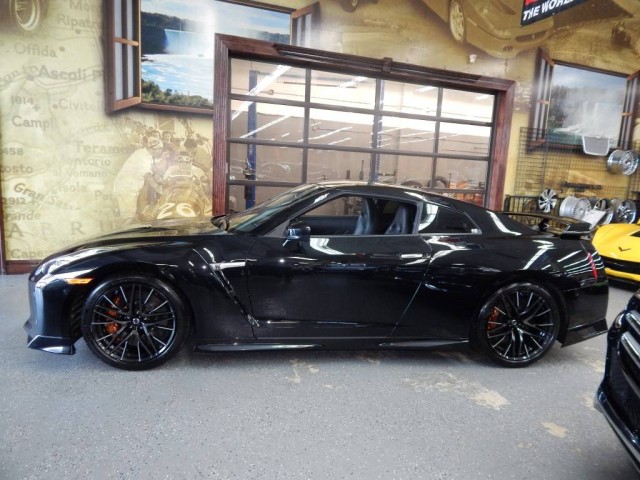 2020 Nissan GT-R Premium