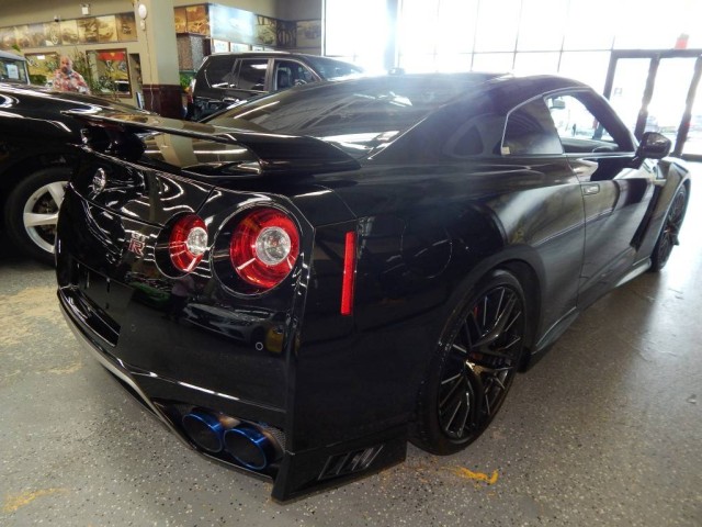 2020 Nissan GT-R Premium