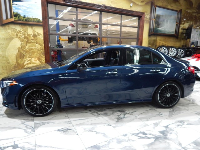 2022 Mercedes-Benz A-Class A 220 4MATIC