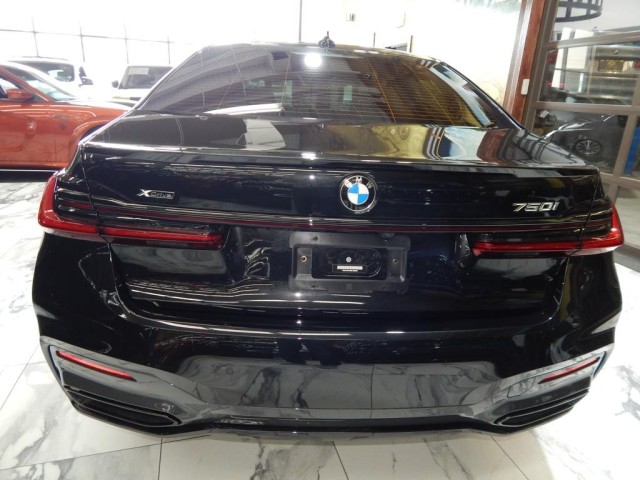 2022 BMW 7 Series 750i xDrive AWD