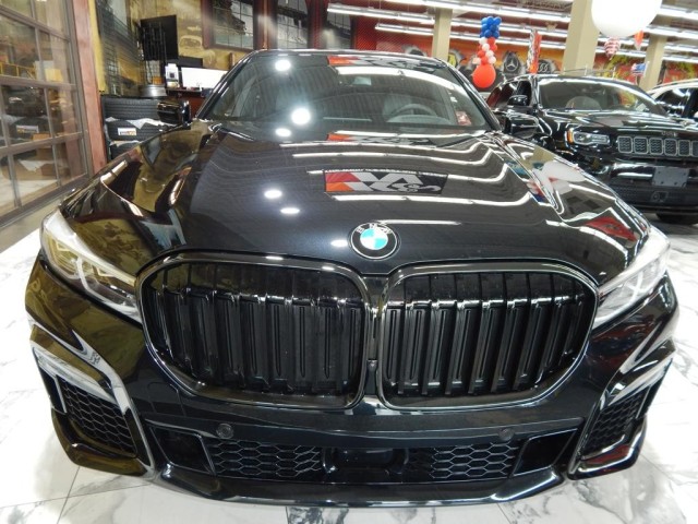 2022 BMW 7 Series 750i xDrive AWD